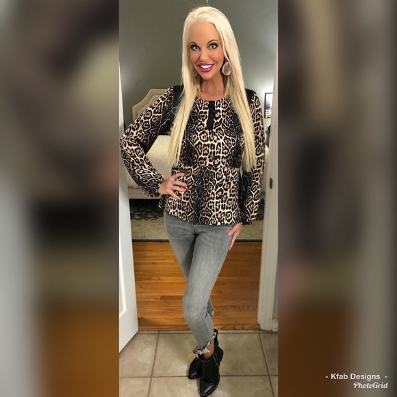 ❤️LAST 1! SALE! Cheetah Print Contrast Top! - Picture 3 of 3